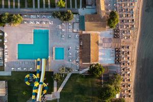 Canvas by Mitsis Messonghi