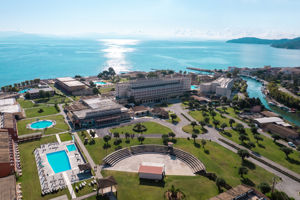 Canvas by Mitsis Messonghi