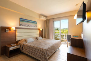 Canvas by Mitsis Messonghi