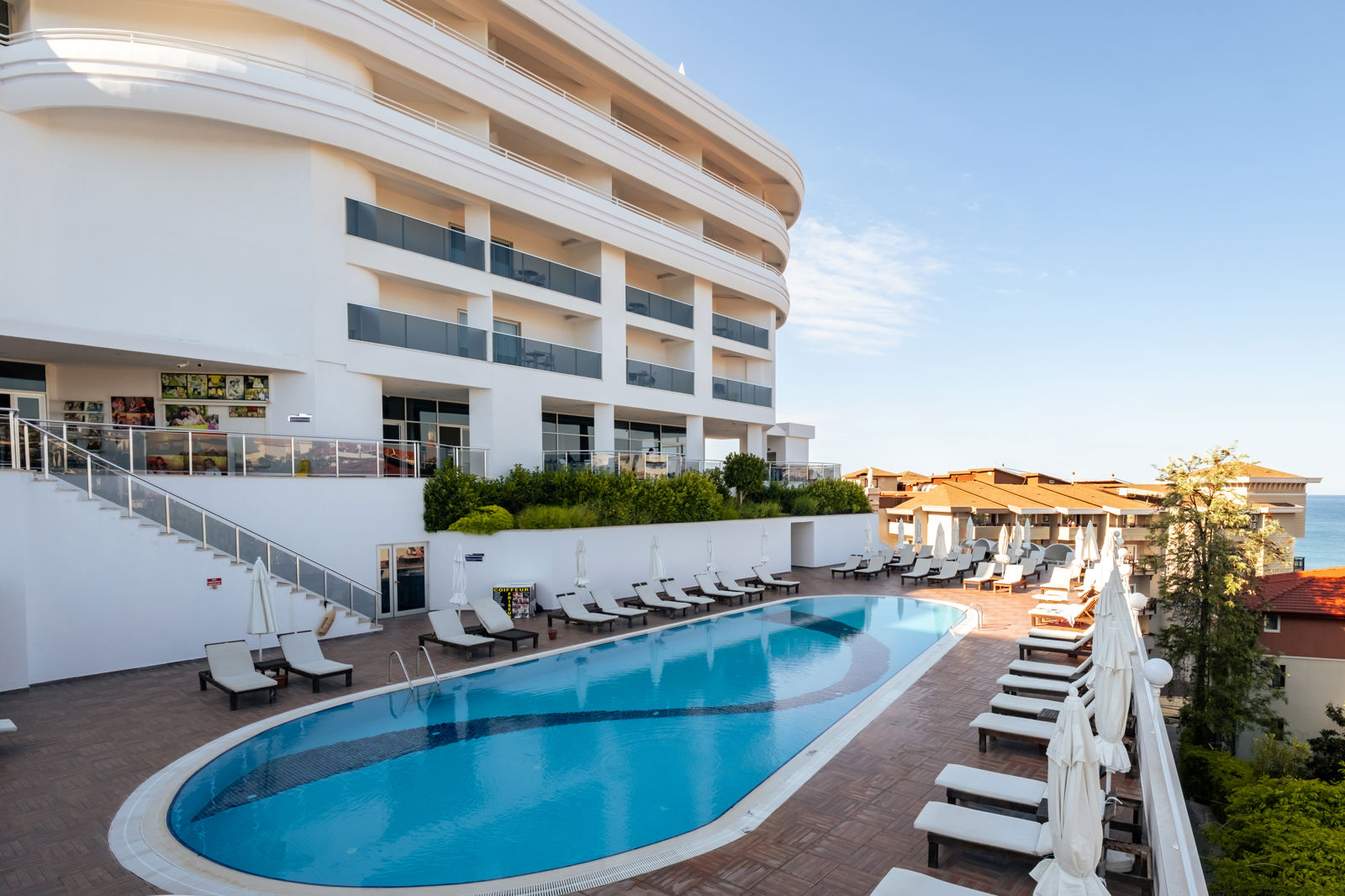 Laguna Beach Alya Resort & Spa slide 5