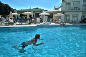 Nikolas Villas Agia Pelagia