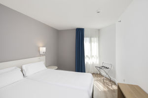 Sol Puerto Marina (ex. Sol Timor)