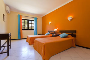 Fly & Go Colina Village