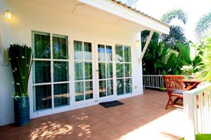 Woonvoorbeeld 2/3-persoonskamer tuinzicht