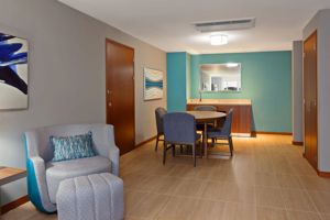 Woonvoorbeeld 2-persoonskamer of 2-kamersuite