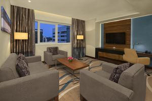 Double Tree By Hilton Al Barsha