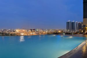 Two Seasons Hotel & Apartments