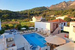 Blue Sea Rooms & Studios