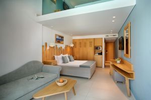 Woonvoorbeeld familie maisonnette met privÃ© zwembad