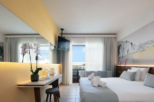 Atrium Ambiance Hotel