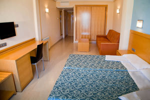 Playasol S'Estanyol Hotel