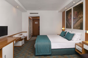 Ladonia Hotels Adakule