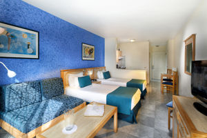 Woonvoorbeeld standaard studio zwembadzicht