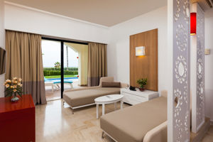 Woonvoorbeeld familiekamer zeezicht