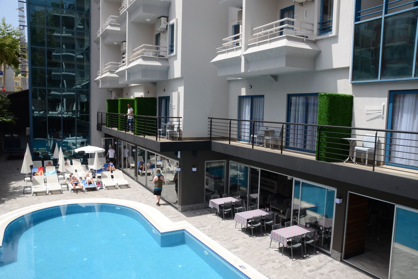 Ramira City Hotel slide 2