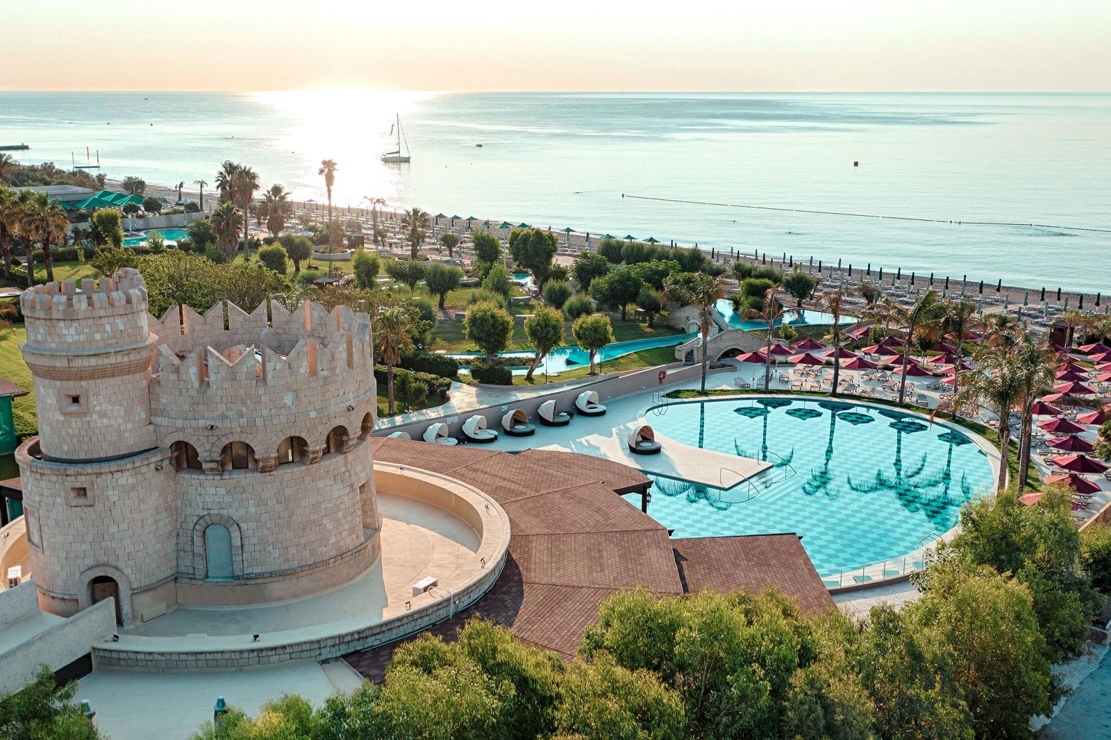 Esperos Palace slide 1