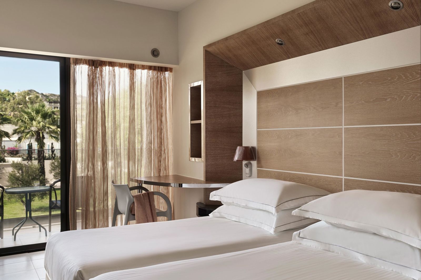 Esperos Palace slide 3