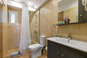 Woonvoorbeeld Comfort by the pool kamer