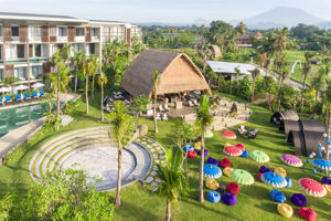 Wyndham Tamansari Jivva Resort