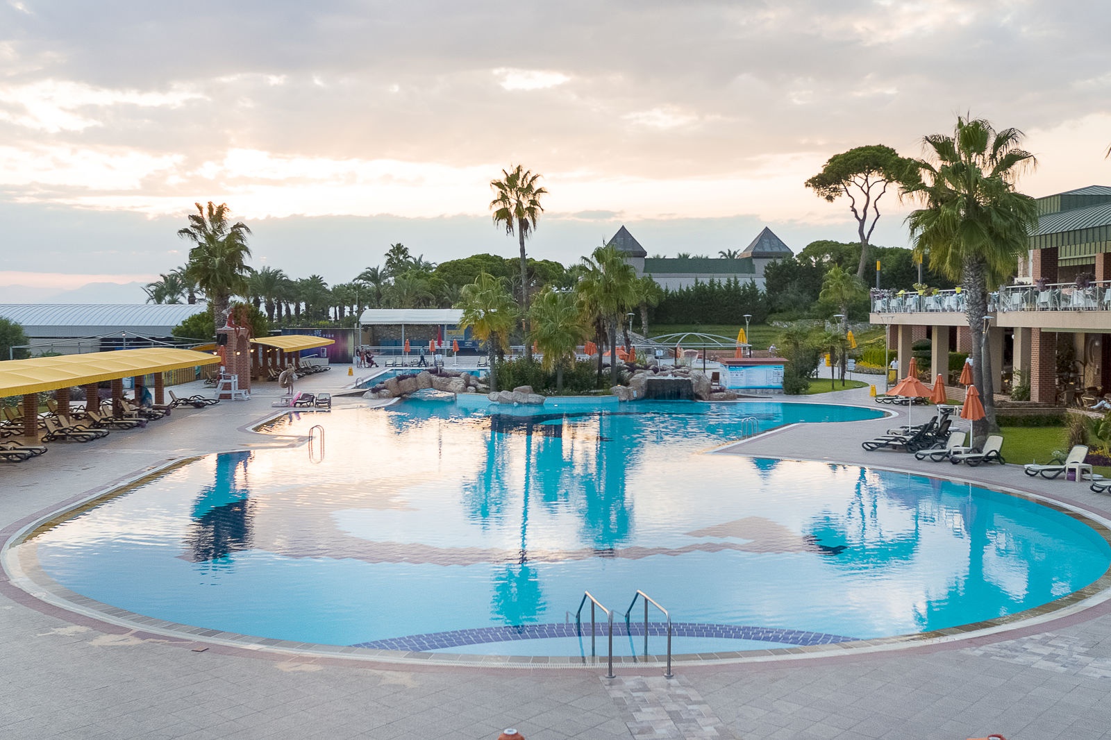 Pine Beach 5* slide 3