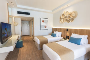 Woonvoorbeeld premiumkamer tuin -of zwembadzicht