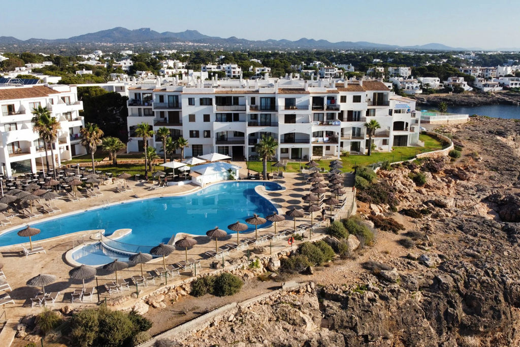 alua-suites-las-rocas