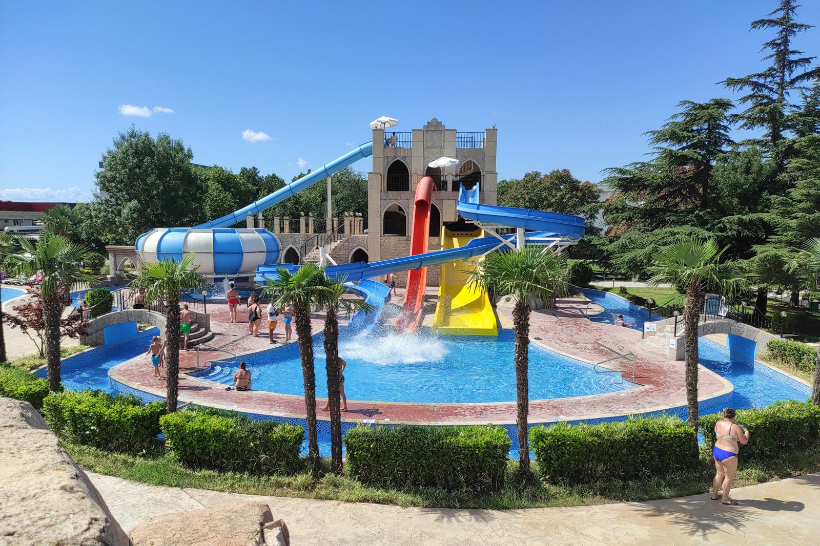 DIT Evrika Beach Club Hotel slide 3