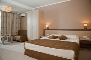 DIT Evrika Beach Club Hotel