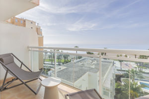 Woonvoorbeeld superiorkamer met zeezicht