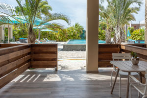 Woonvoorbeeld Suite Standaard Zwembadzicht