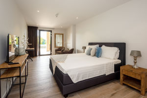 Fly & Go The Kontiki Beach House