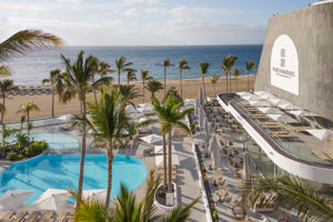 Plus Fariones Suite Hotel