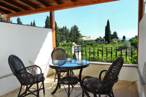 Summer Garden Suites & Beach