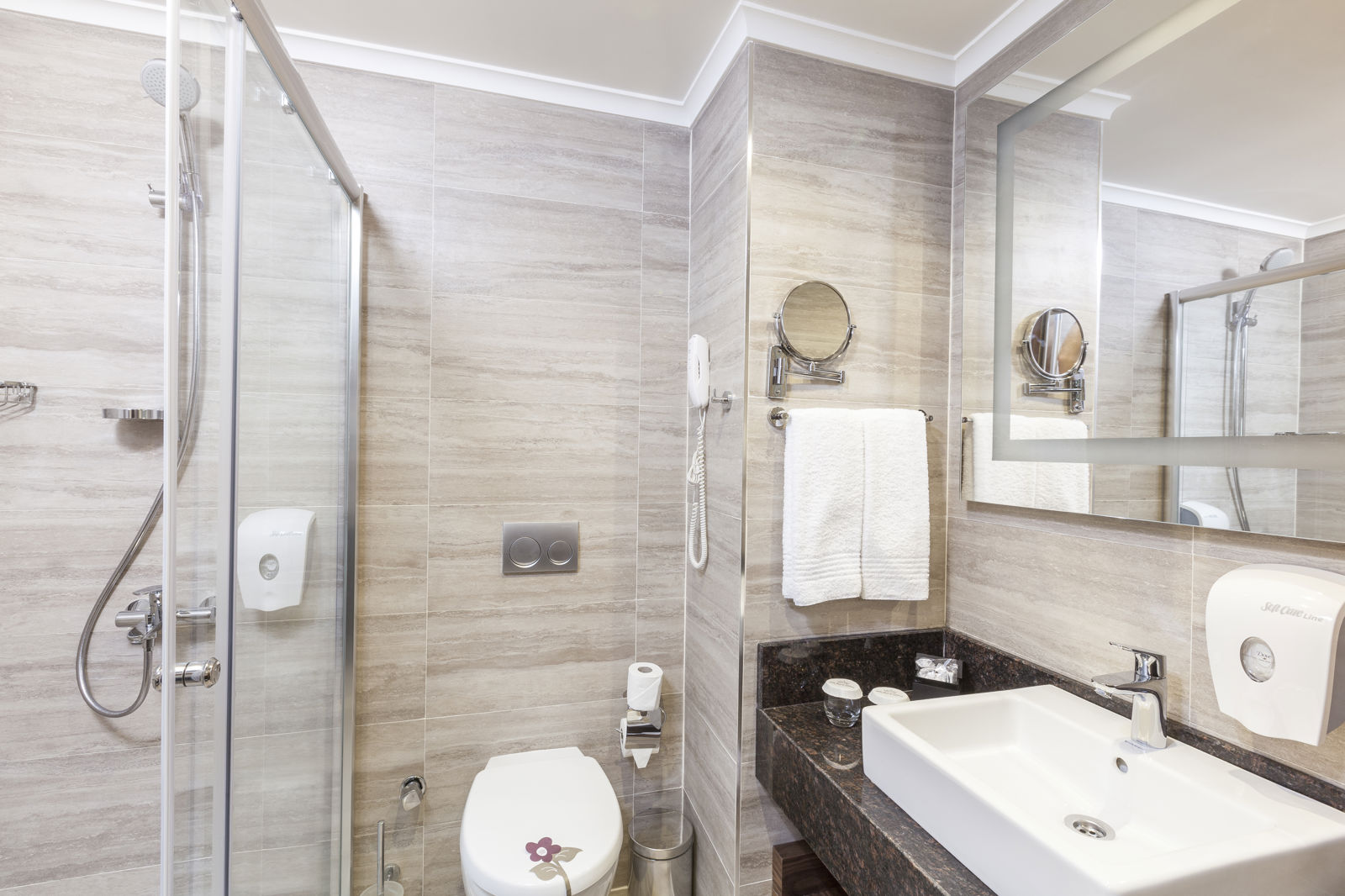 Side Royal Palace Hotel & Spa slide 4