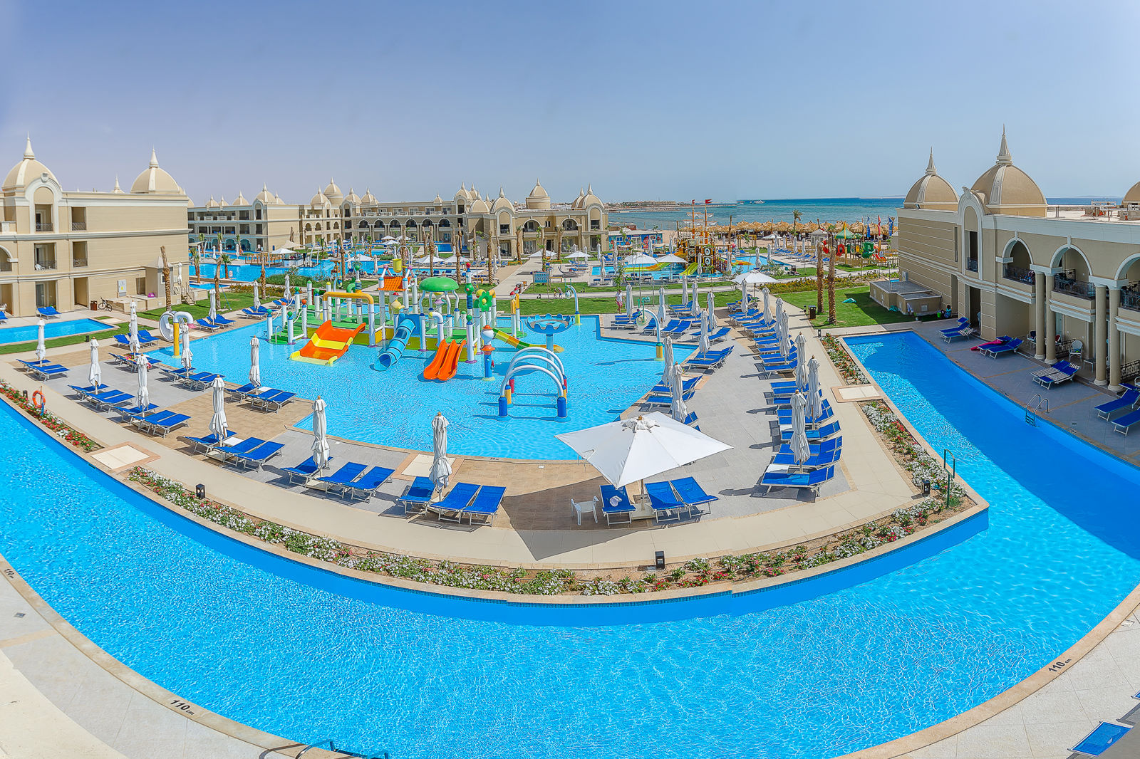 Titanic Royal & Aqua Park slide 2