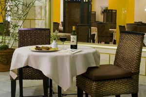 Las Piramides Resort