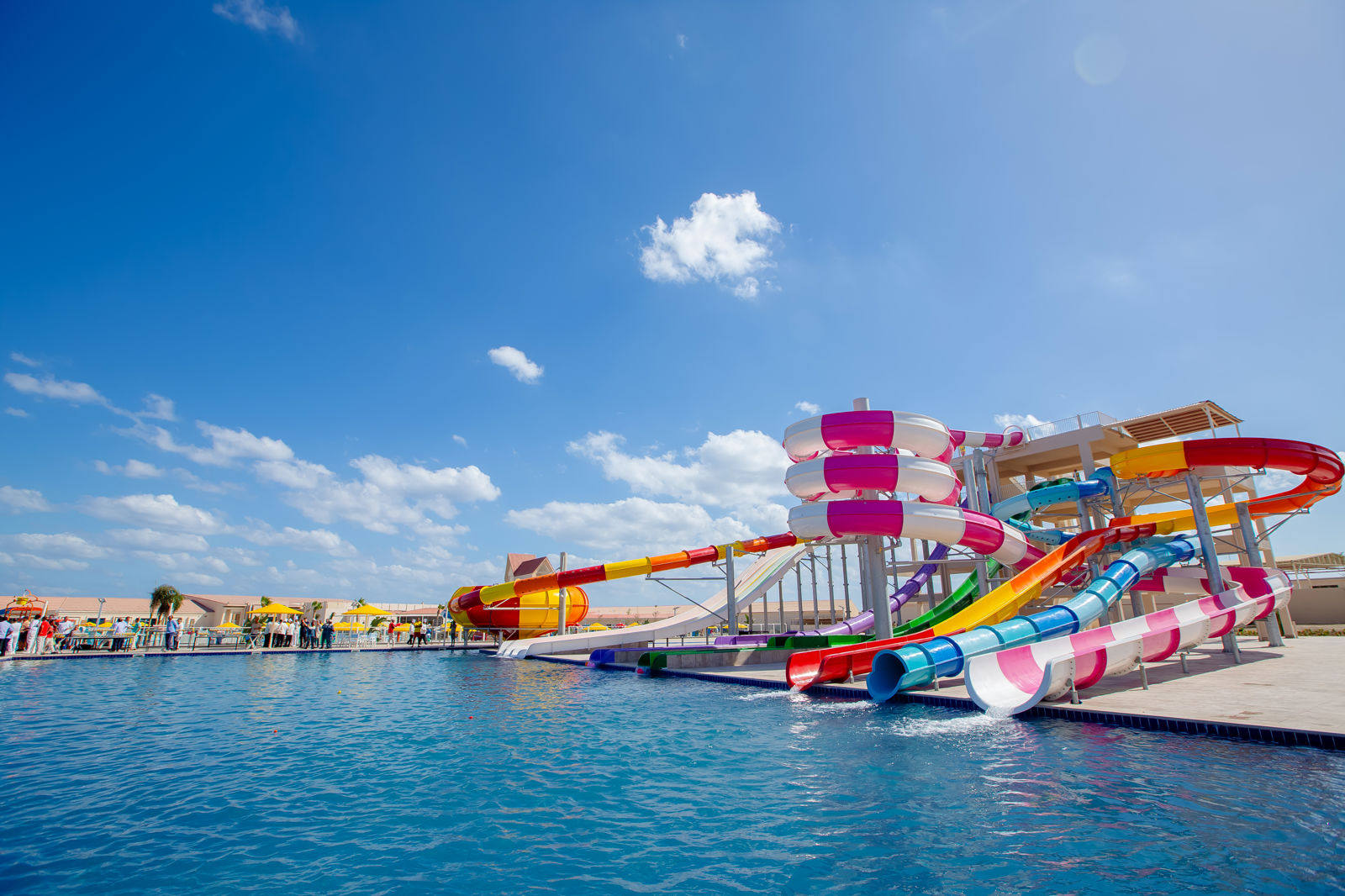 Albatros Sea World Resort slide 2