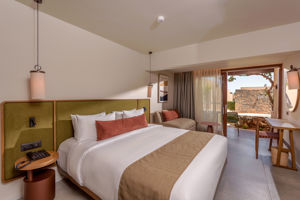 Woonvoorbeeld junior suite met tuinzicht