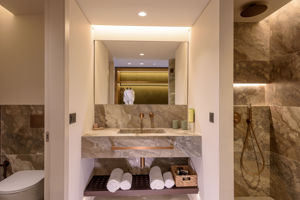 Woonvoorbeeld junior suite met tuinzicht