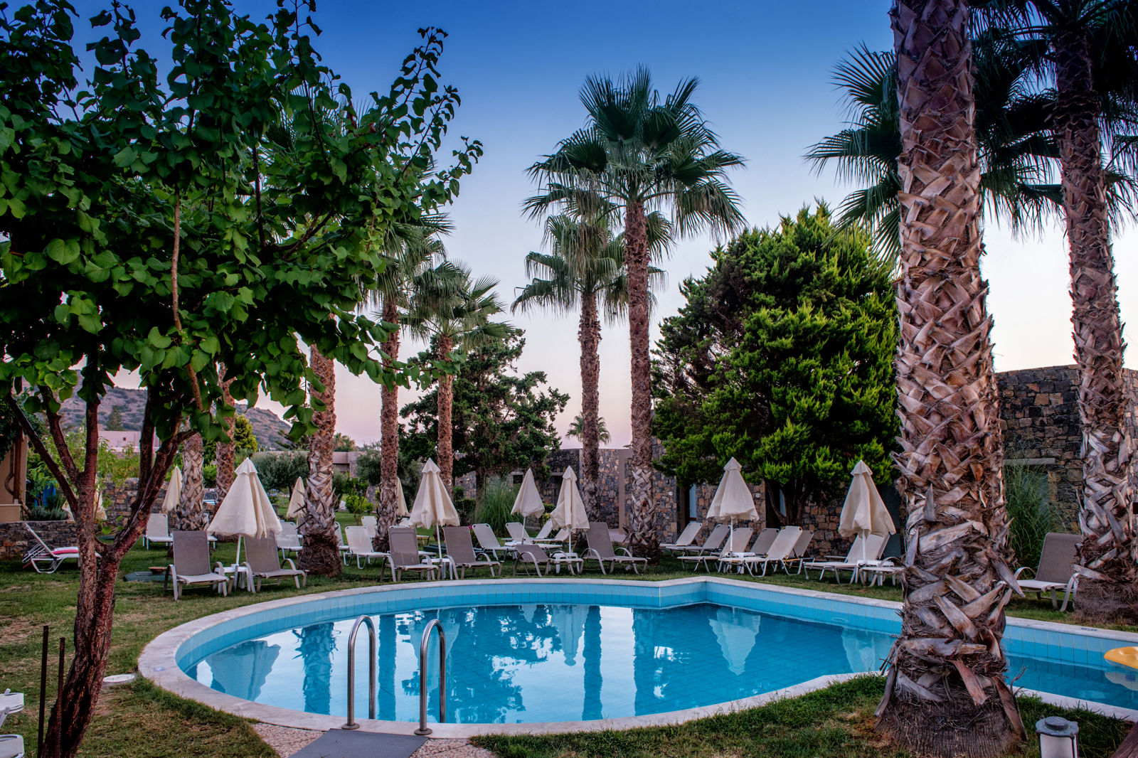 Blue Sea Beach Afiliated by Melia slide 4