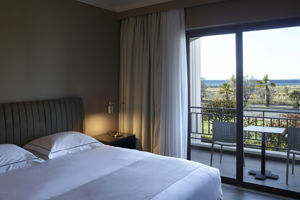 Pelagos Suites Hotel & Spa