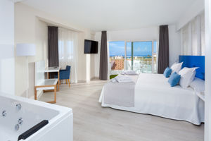 Playa Olid Suites & Appartementen