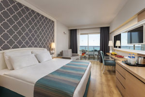 Sherwood Exclusive Lara