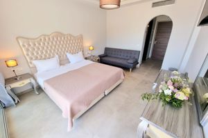 Enjoy Lichnos Bay Village