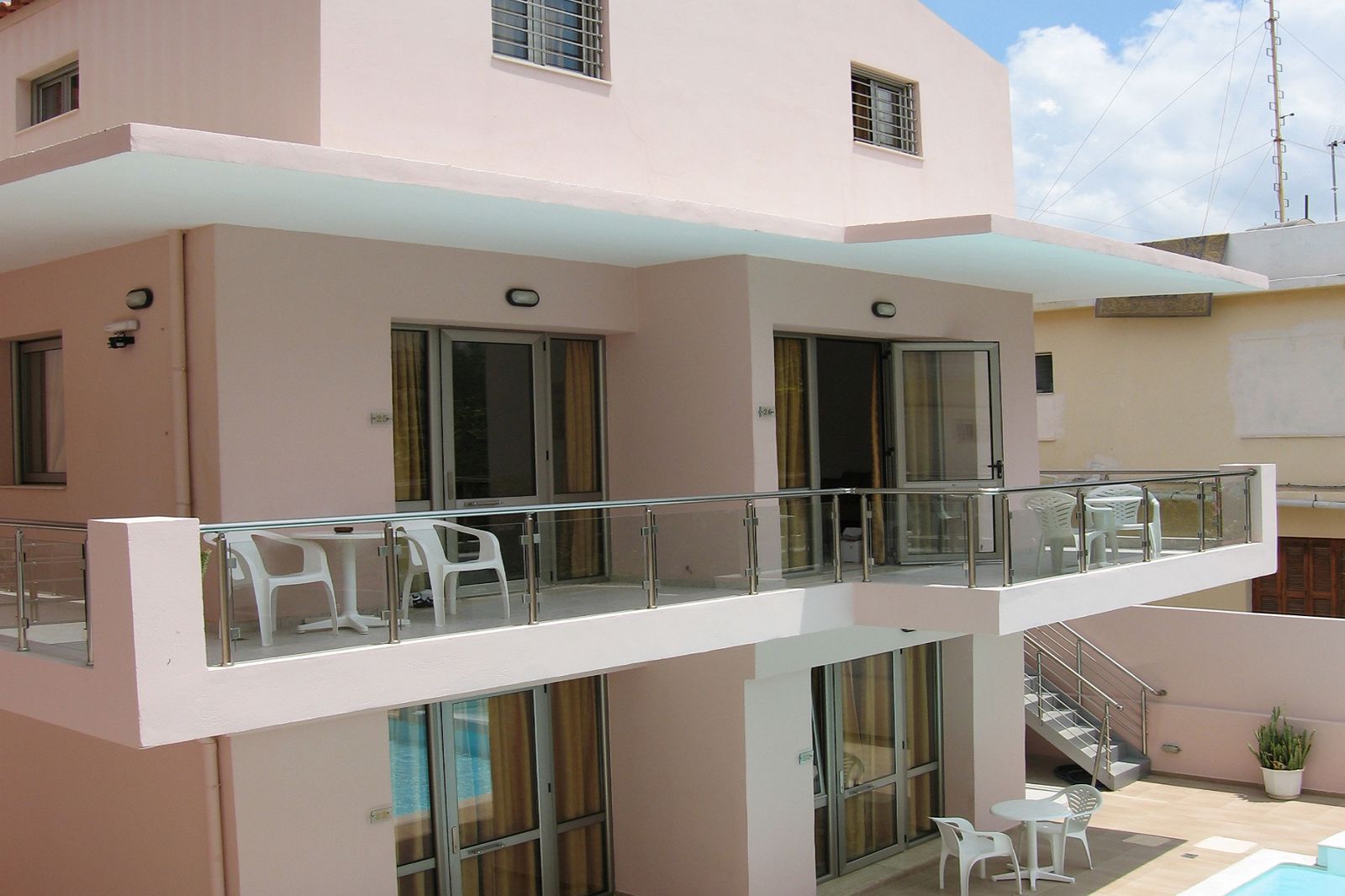 Blue Sky Apartments slide 2