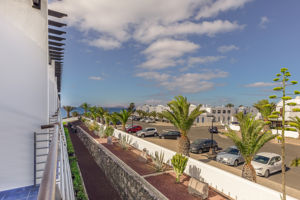 Woonvoorbeeld standaardkamer met zijzeezicht