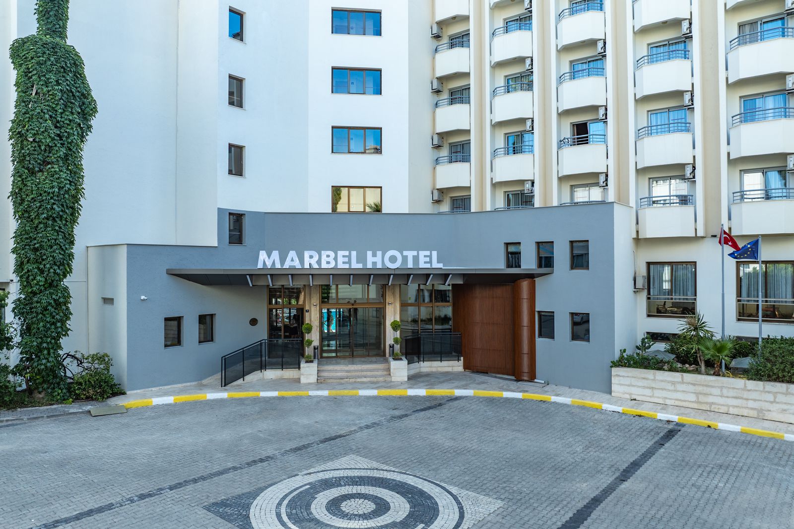 Marbel Hotel by Palm Wings slide 3