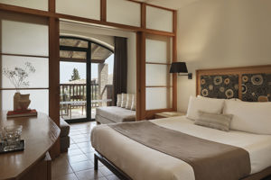 Woonvoorbeeld bungalow familiekamer met schuifdeuren