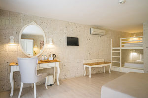 Phokaia Beach & Resort