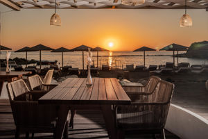 Makai Resto Bar (extern)